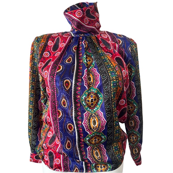 VINTAGE STATEMENT BLOUSE - Picture 5 of 13